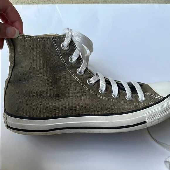 Converse Brown High-Top Sneakers Women’s size 9 - Picture 4 of 6